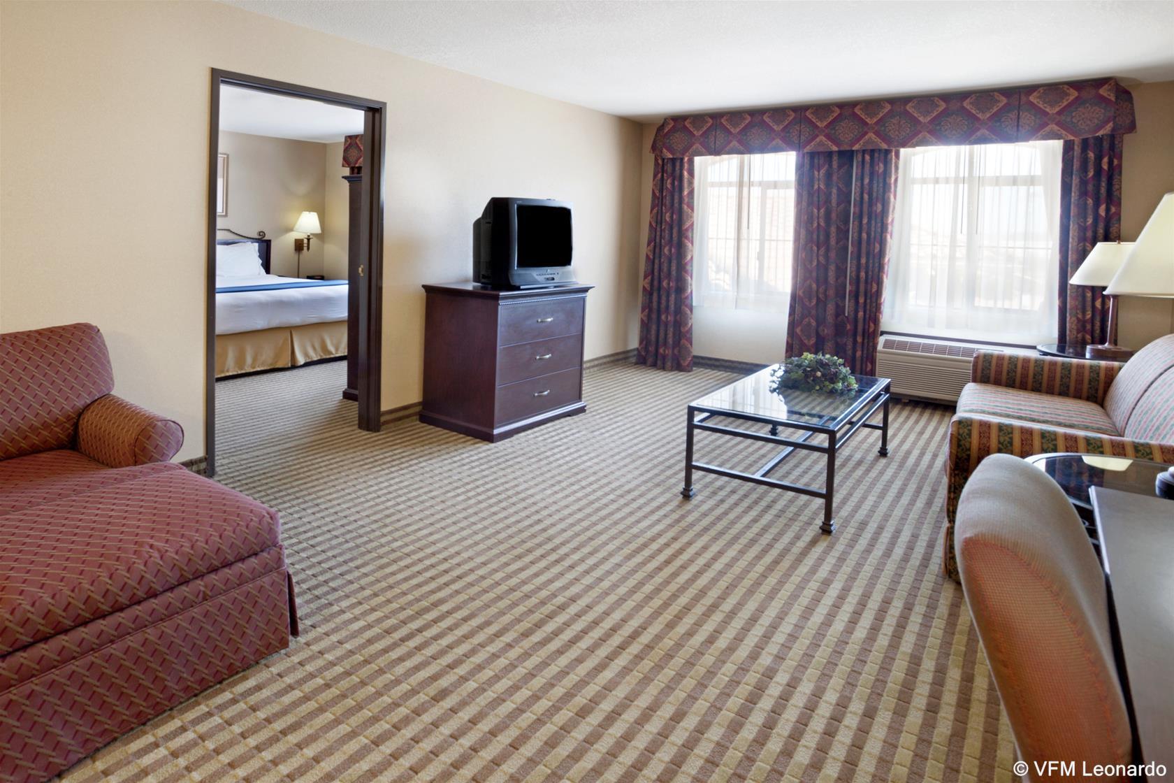Holiday Inn Express Hotel & Suites Marina By Ihg Εξωτερικό φωτογραφία