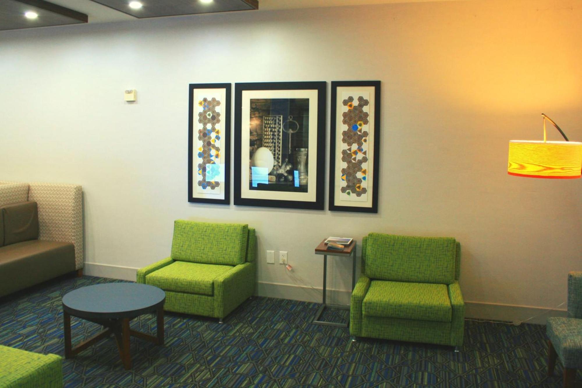 Holiday Inn Express Hotel & Suites Marina By Ihg Εξωτερικό φωτογραφία